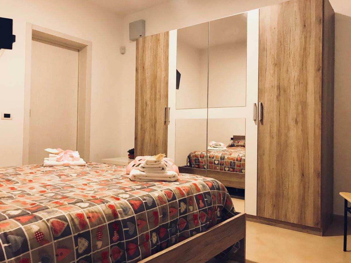 La Dolce Notte Villa Triggiano Bagian luar foto
